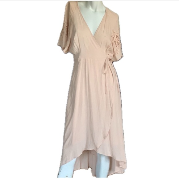 ASTR the Label Blush Pink Crochet Sleeve High Low Hem Feminine Wrap Dress Sz S - Picture 5 of 15